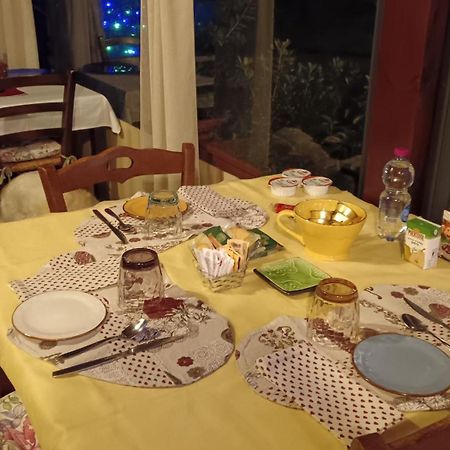Le Travi Bed & Breakfast Sarzana Exterior photo