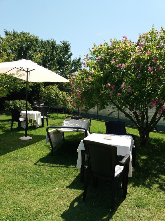 Le Travi Bed & Breakfast Sarzana Exterior photo