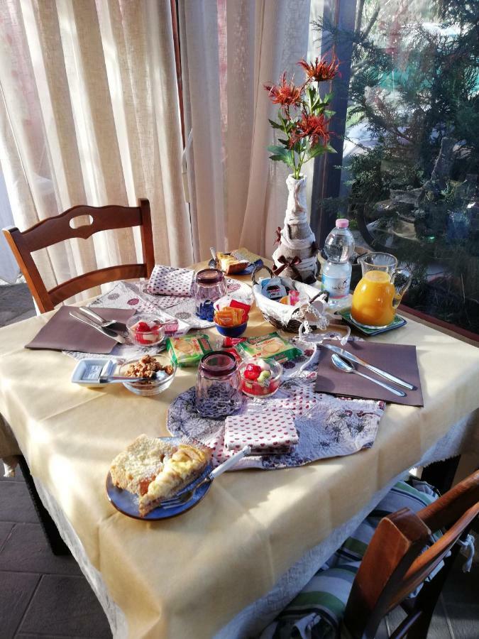 Le Travi Bed & Breakfast Sarzana Exterior photo
